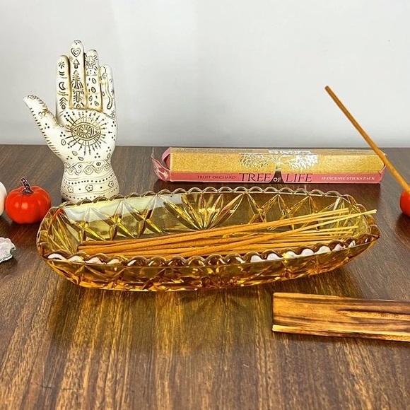 Vintage Hazel-Atlas Amber/Yellow Glass Relish, Butter, Food Serving Dish - Picture 3 of 5